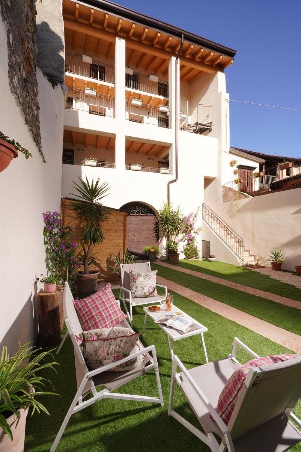 Apartments Villa Bougainville Сан-Феличе-дель-Бенако Экстерьер фото
