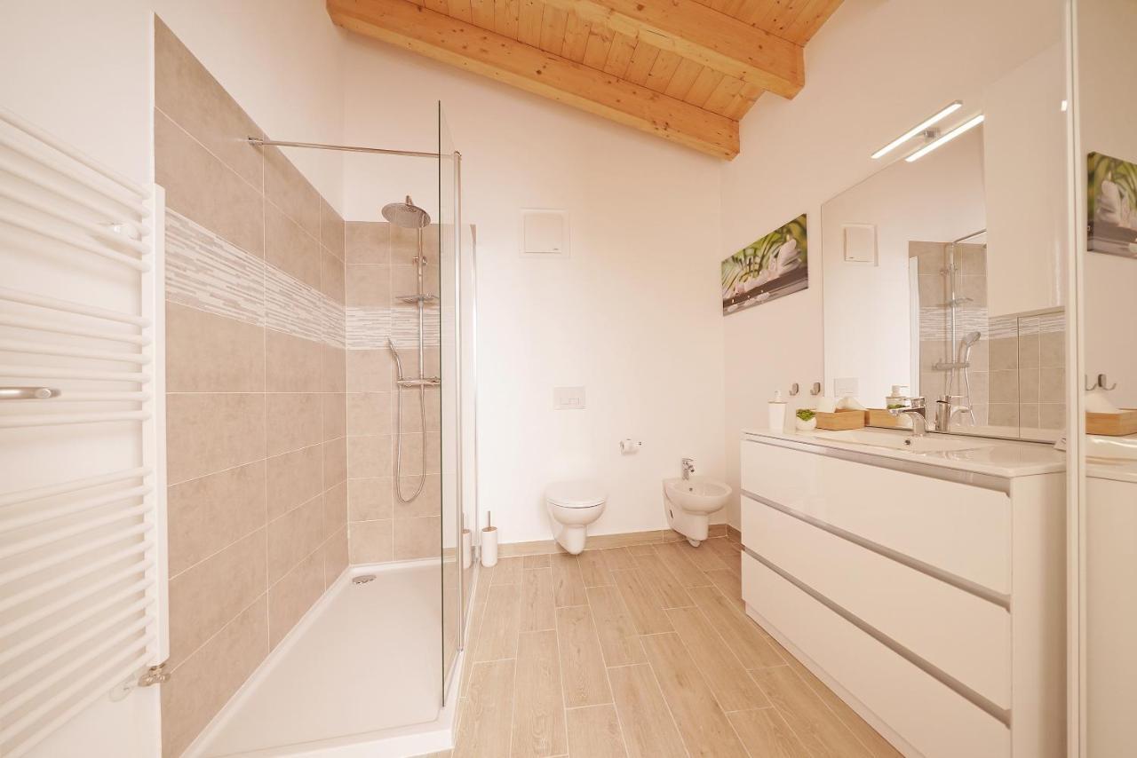 Apartments Villa Bougainville Сан-Феличе-дель-Бенако Экстерьер фото