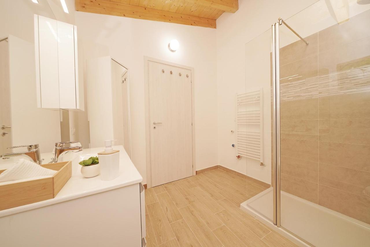 Apartments Villa Bougainville Сан-Феличе-дель-Бенако Экстерьер фото