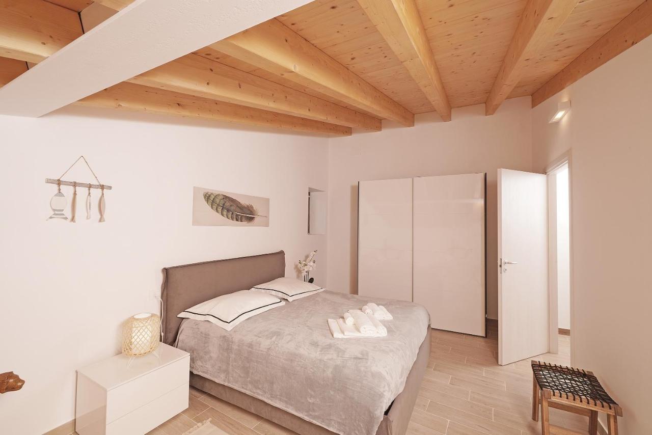 Apartments Villa Bougainville Сан-Феличе-дель-Бенако Экстерьер фото