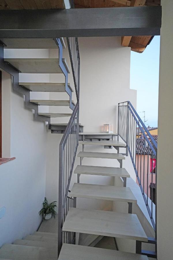 Apartments Villa Bougainville Сан-Феличе-дель-Бенако Экстерьер фото