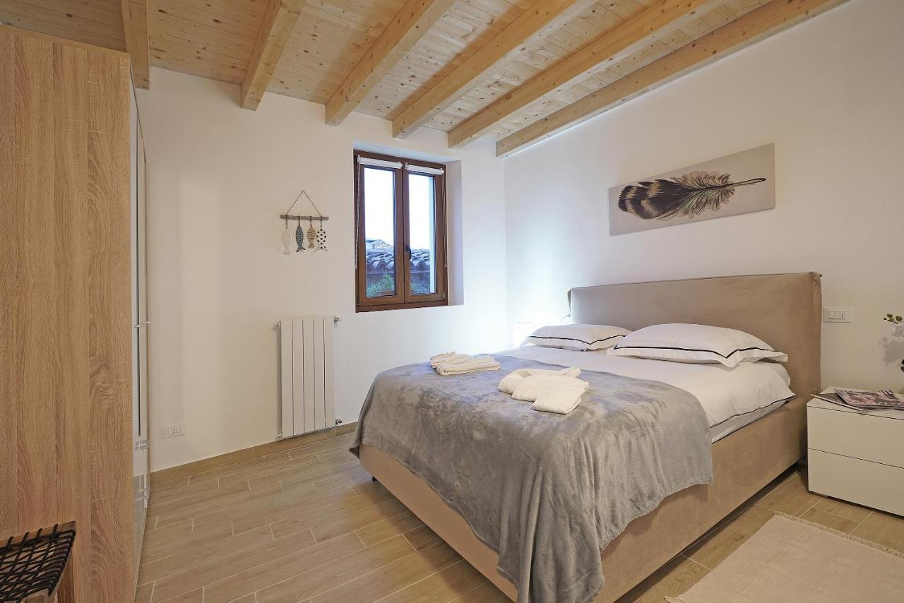Apartments Villa Bougainville Сан-Феличе-дель-Бенако Экстерьер фото