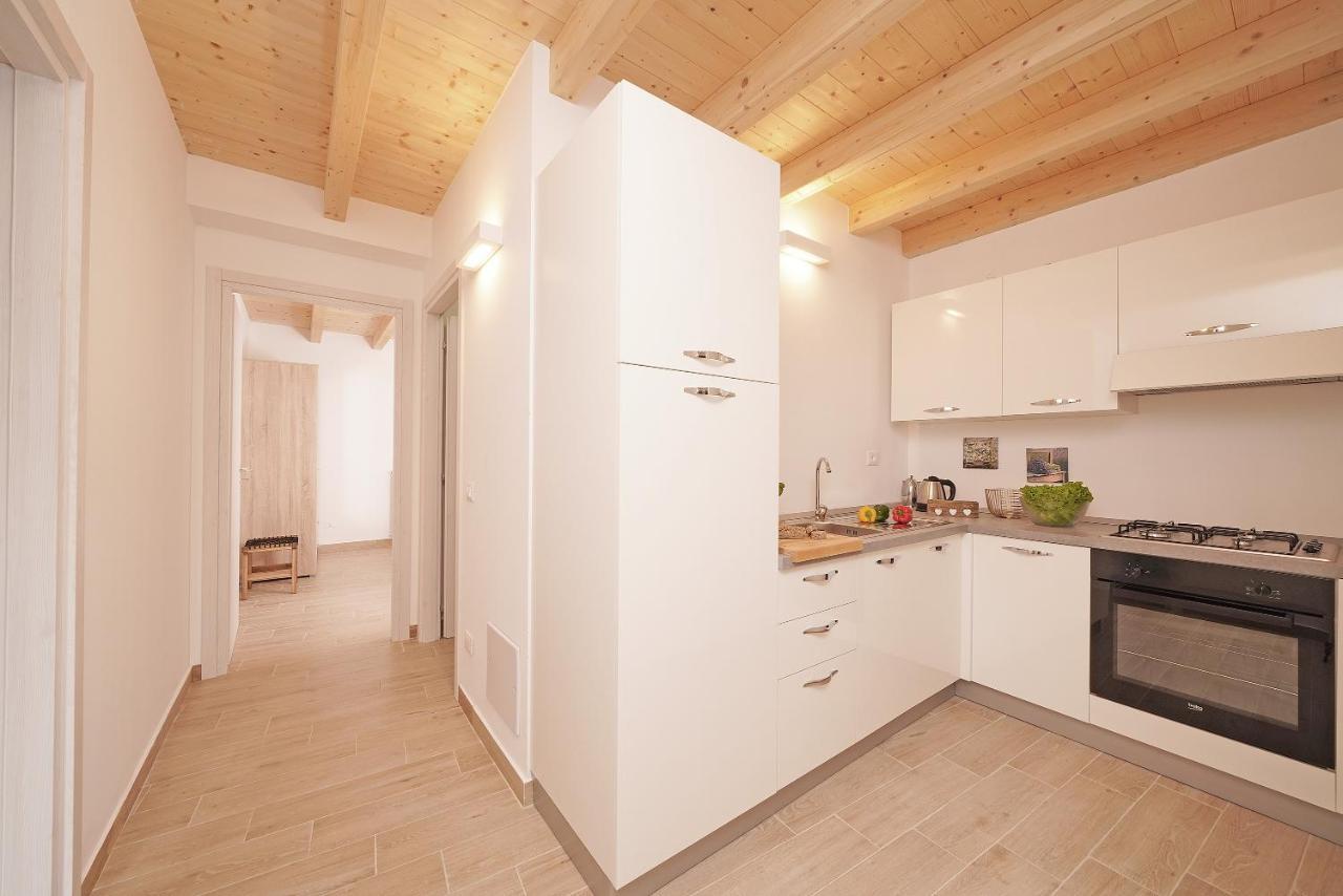 Apartments Villa Bougainville Сан-Феличе-дель-Бенако Экстерьер фото