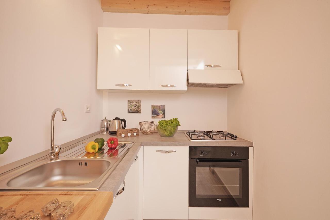 Apartments Villa Bougainville Сан-Феличе-дель-Бенако Экстерьер фото