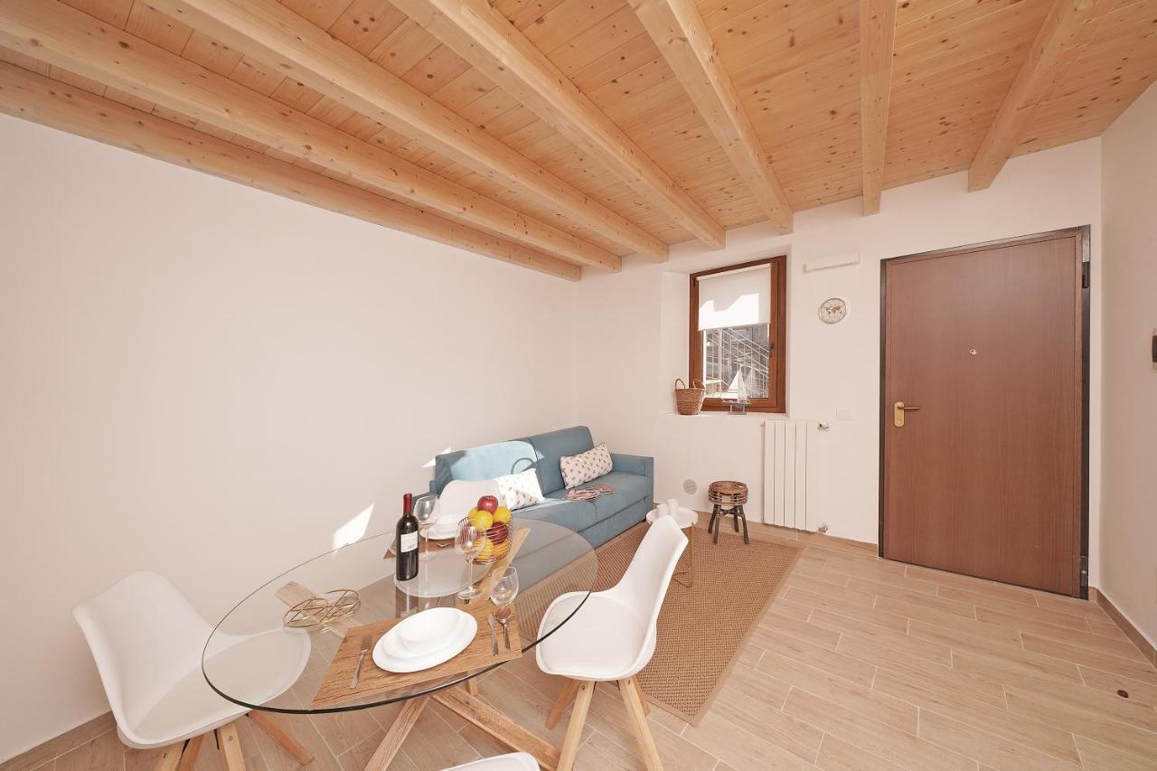 Apartments Villa Bougainville Сан-Феличе-дель-Бенако Экстерьер фото